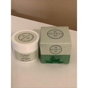 Billion Dollar Beauty Hydrating Day Cream  Gold Infused illuminator. New in Box